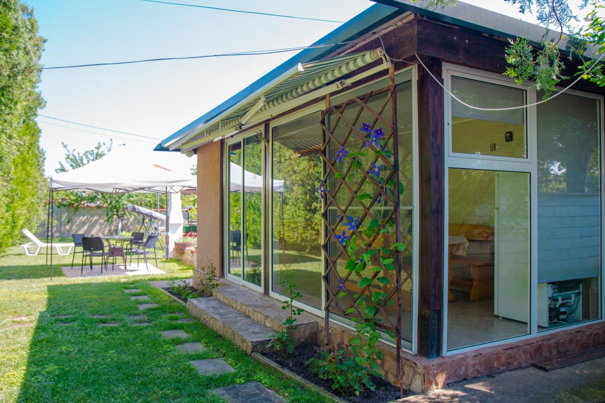 Summer House Christie Penzion